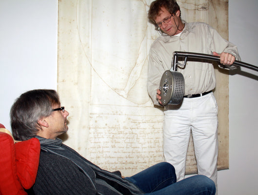 Illuminating the Path: How the Lucia N°03 Complements Therapy